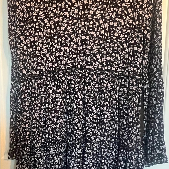 Long sleeve floral dress‎ size small - Picture 4 of 7